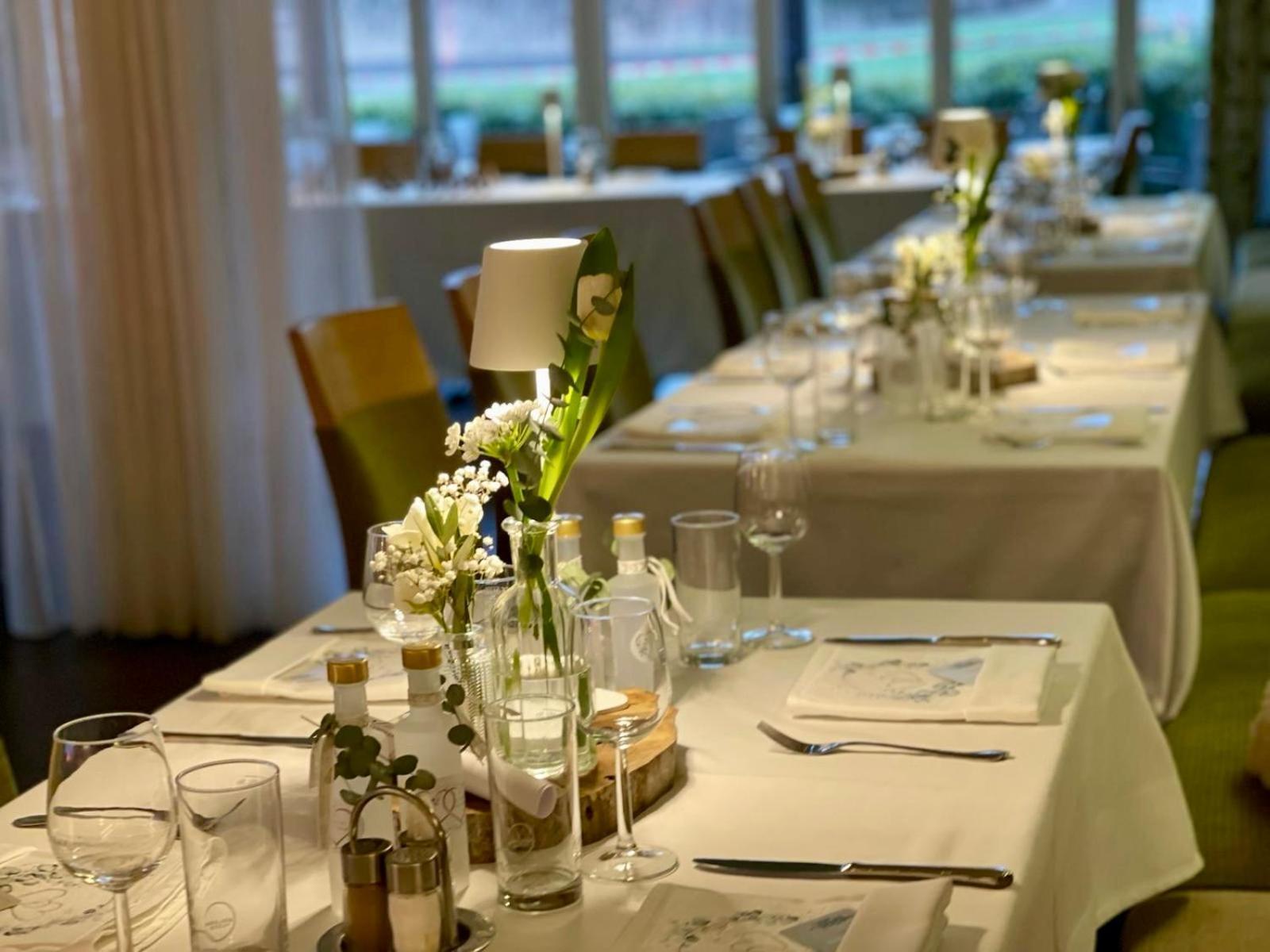 Hotel Restaurant Fidi Wolfsthal  Exteriör bild