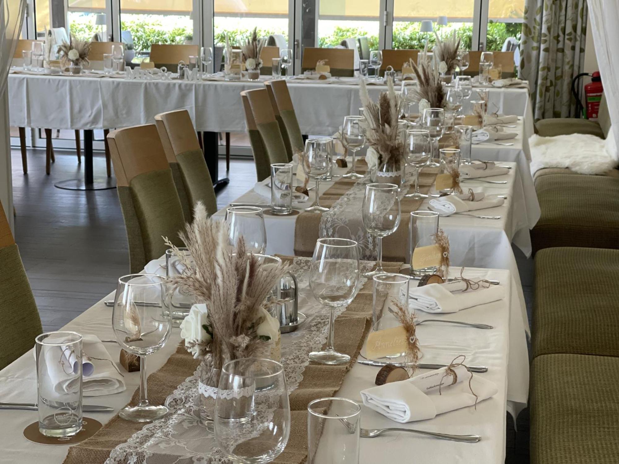 Hotel Restaurant Fidi Wolfsthal  Exteriör bild
