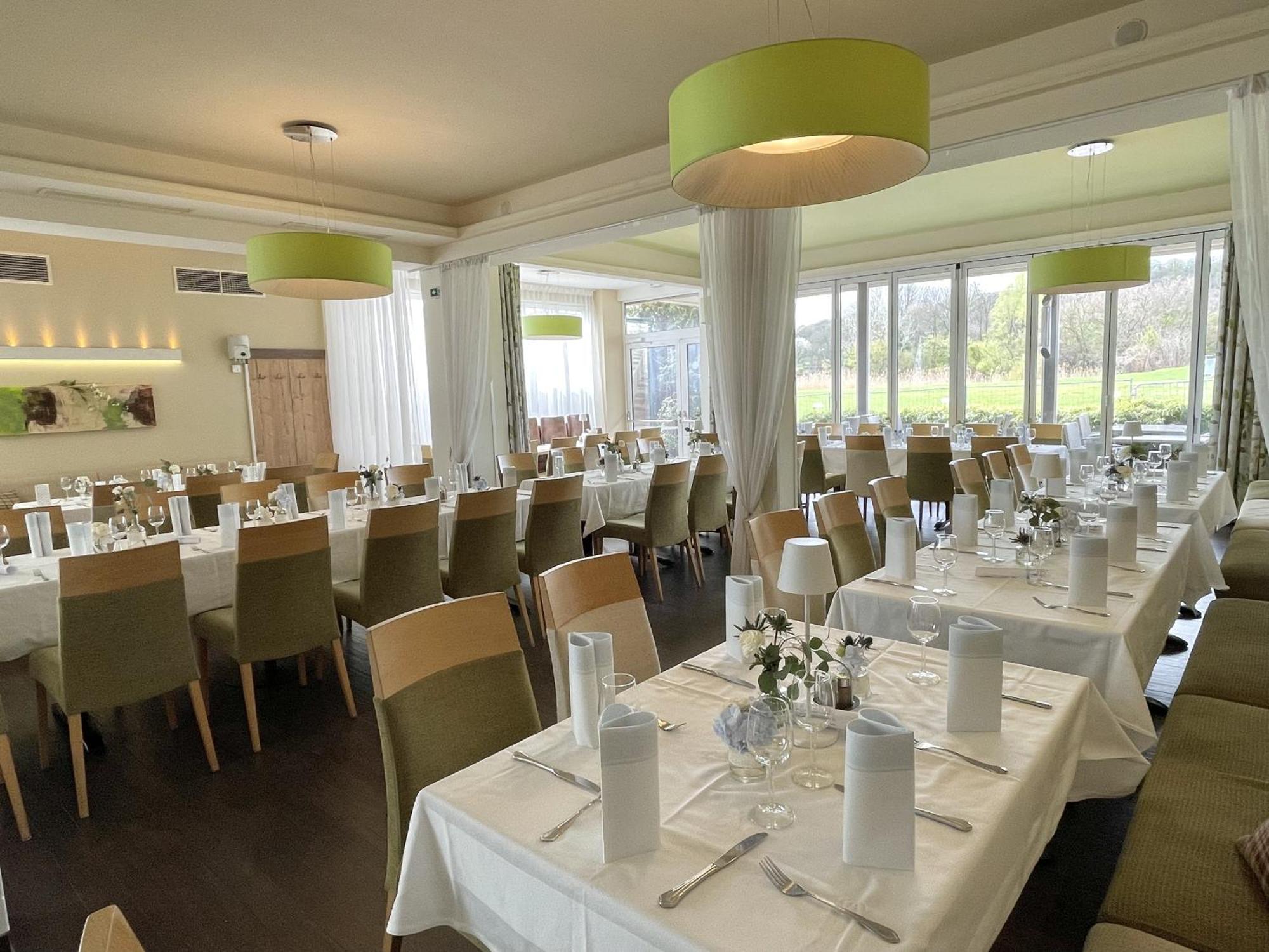 Hotel Restaurant Fidi Wolfsthal  Exteriör bild